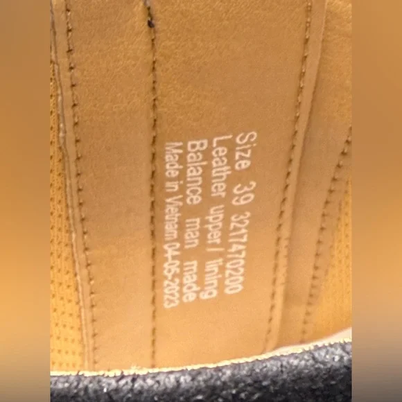 Dansko Black Leather Ankle Boots Size 39 - Picture 8 of 8